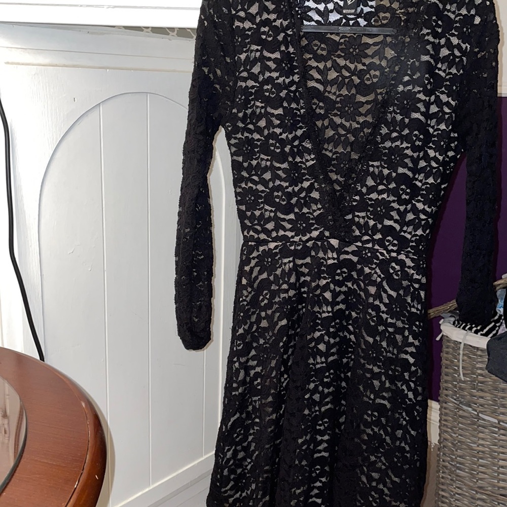 Long sleeve lace black dress